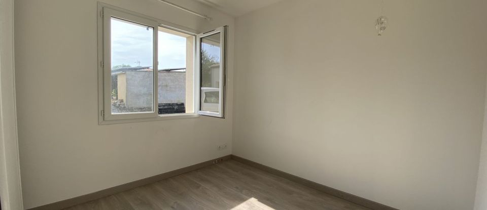 Maison 5 pièces de 92 m² à Chantonnay (85110)