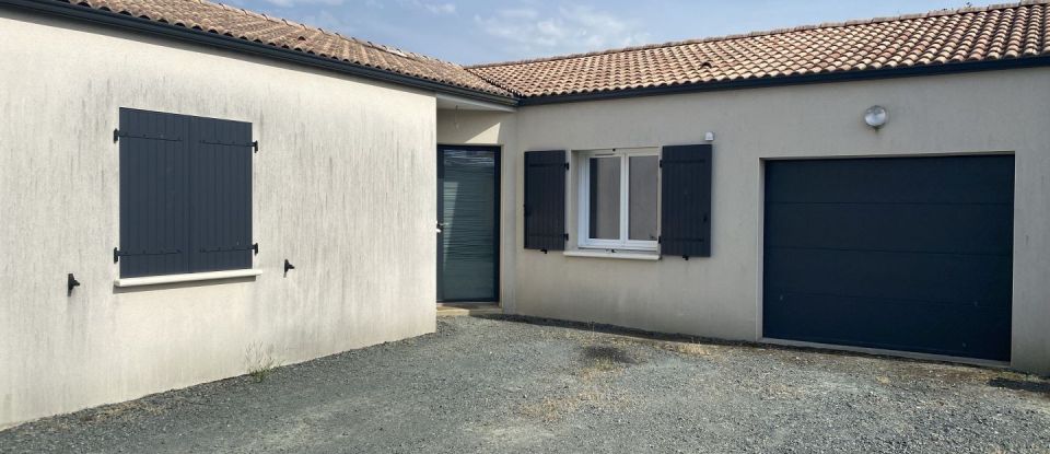 Maison 5 pièces de 92 m² à Chantonnay (85110)