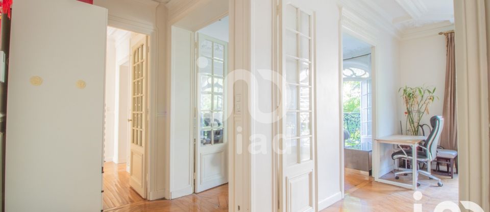 Apartment 5 rooms of 110 m² in Paris (75019)