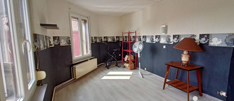 Maison 5 pièces de 120 m² à Bruay-la-Buissière (62700)