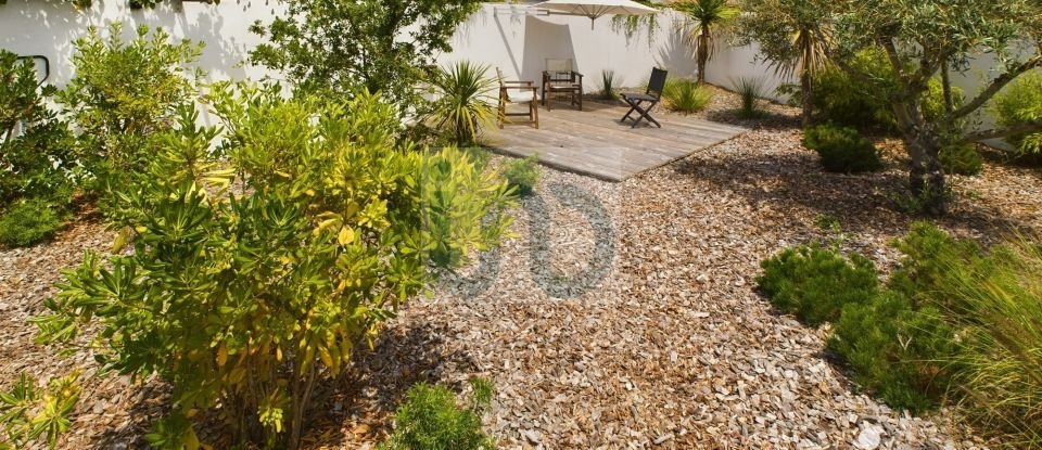 Traditional house 5 rooms of 168 m² in Rivedoux-Plage (17940)