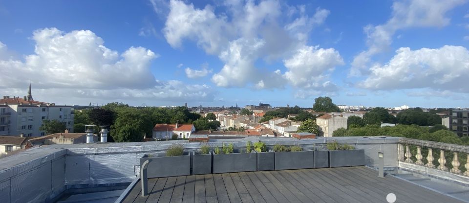 Appartement 5 pièces de 110 m² à La Rochelle (17000)