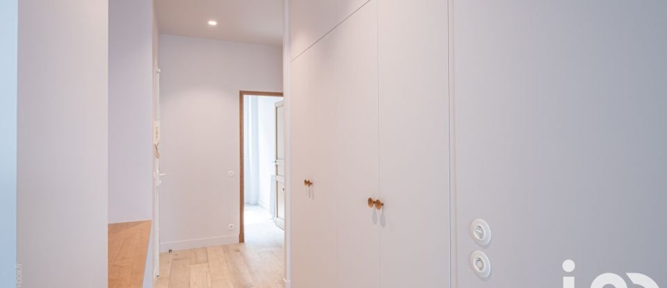 Appartement 3 pièces de 68 m² à Paris (75016)