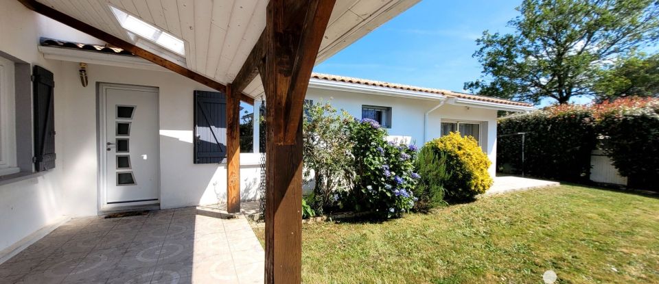 Maison 4 pièces de 99 m² à Belin-Béliet (33830)