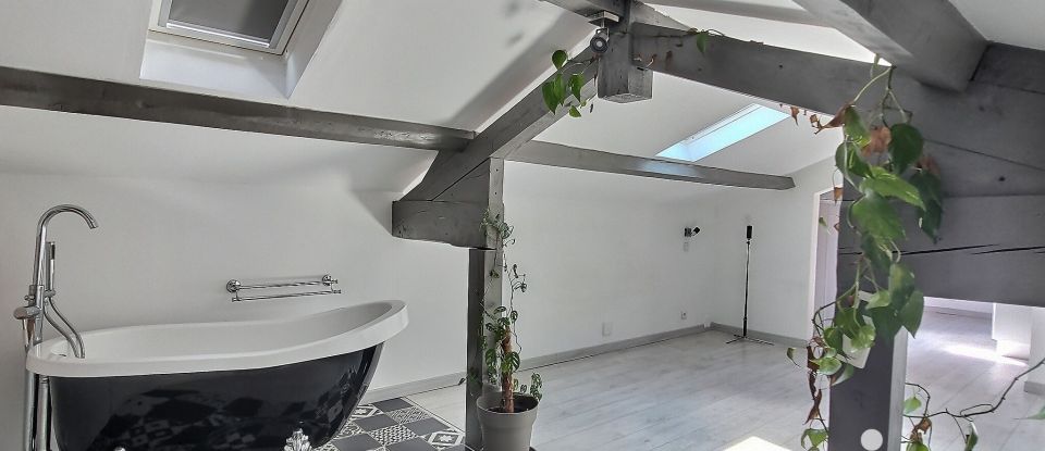 Maison 4 pièces de 99 m² à Belin-Béliet (33830)