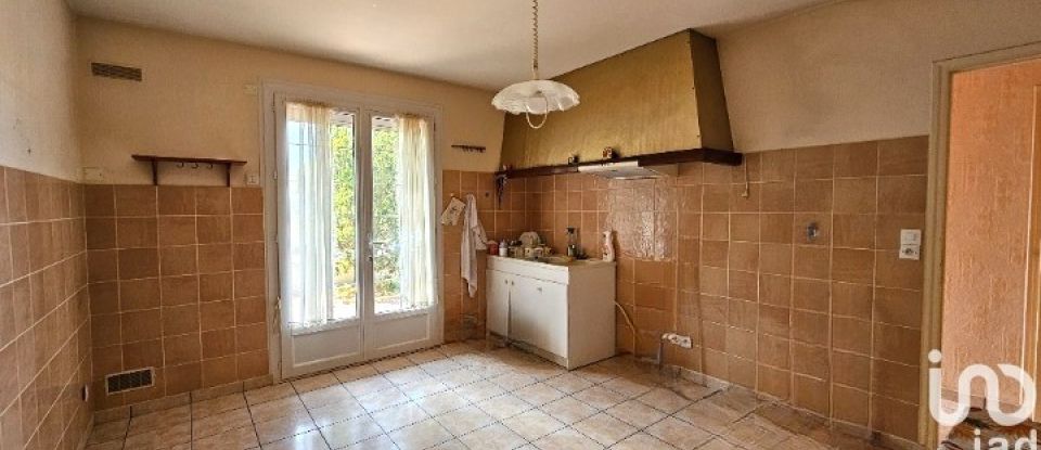 Traditional house 7 rooms of 141 m² in Saint-Sébastien-sur-Loire (44230)