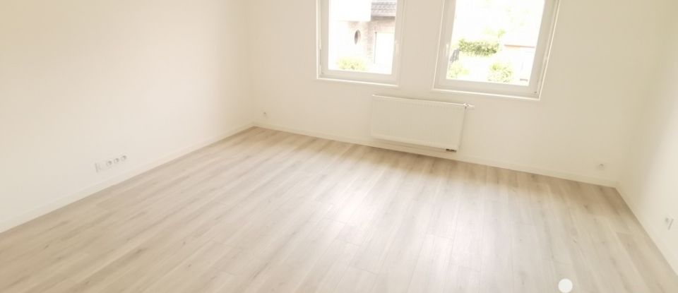 House 5 rooms of 90 m² in Annezin (62232)