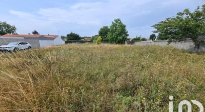 Land of 350 m² in La Jarrie (17220)