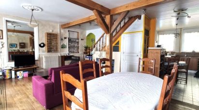 Maison 7 pièces de 220 m² à Bogny-sur-Meuse (08120)