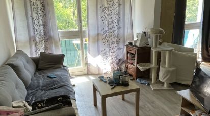 Apartment 2 rooms of 46 m² in Grigny (91350)