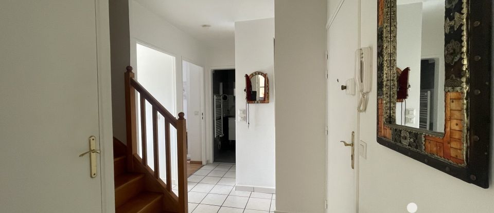 Appartement 4 pièces de 100 m² à Houdan (78550)