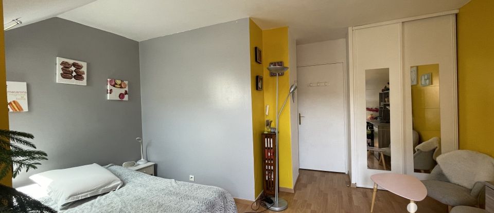 Appartement 4 pièces de 100 m² à Houdan (78550)