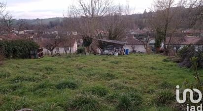 Terrain de 691 m² à Maurs (15600)