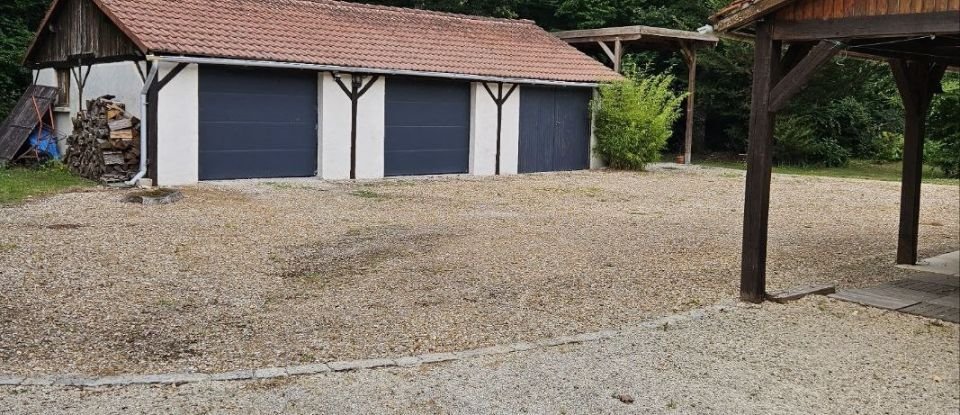 Demeure 7 pièces de 189 m² à Huisseau-sur-Mauves (45130)