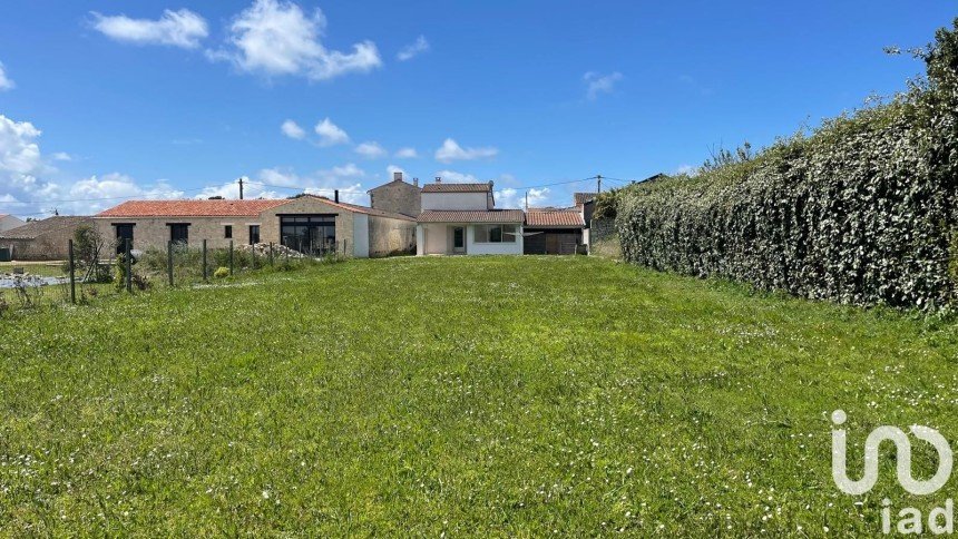 House 5 rooms of 63 m² in Saint-Pierre-d'Oléron (17310)