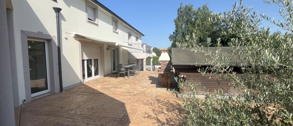 Maison 8 pièces de 165 m² à Hagondange (57300)