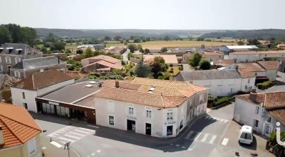 Restaurant of 400 m² in Saint-Cyr-des-Gâts (85410)