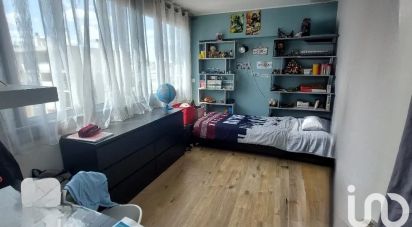 Appartement 4 pièces de 77 m² à Courbevoie (92400)