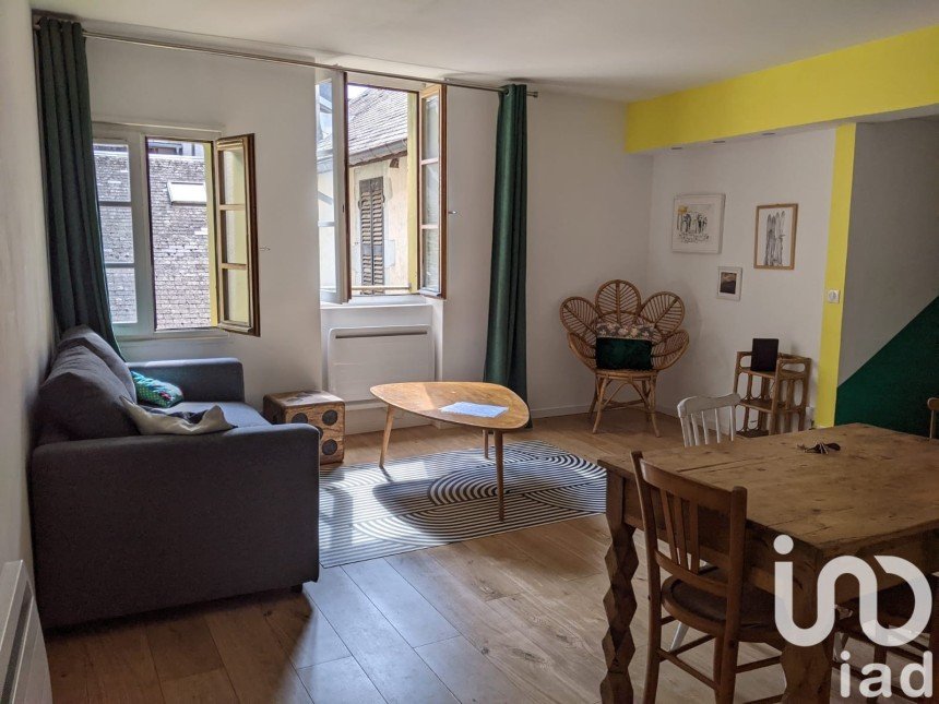 Apartment 2 rooms of 43 m² in Chambéry (73000)