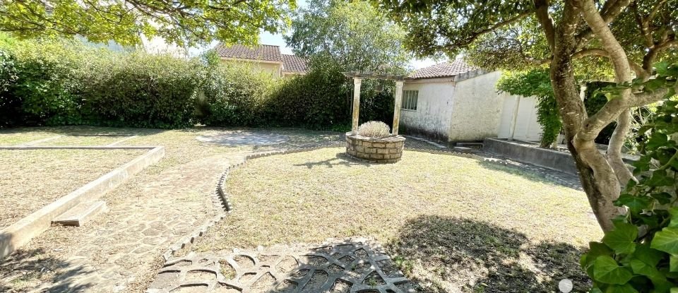 Traditional house 5 rooms of 135 m² in Bollène (84500)