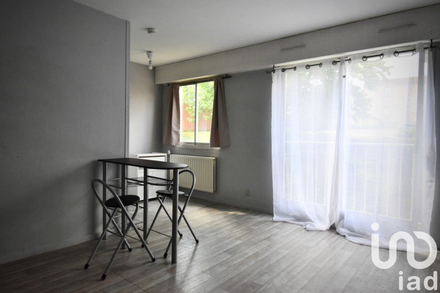 Studio 1 room of 27 m² in Limoges (87000)