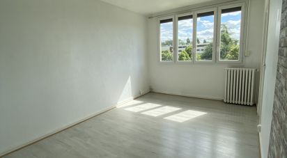 Apartment 3 rooms of 52 m² in Avon (77210)