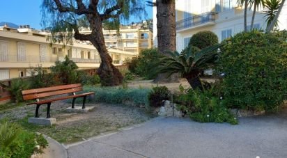 Appartement 2 pièces de 52 m² à Menton (06500)