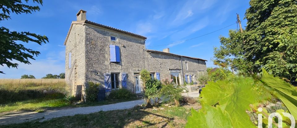 Village house 4 rooms of 98 m² in Mouton (16460)