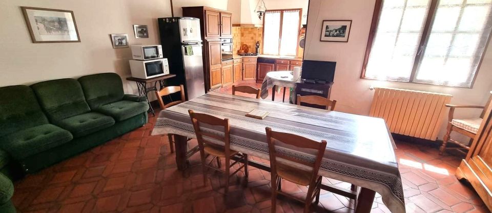 Traditional house 5 rooms of 153 m² in Coussay (86110)