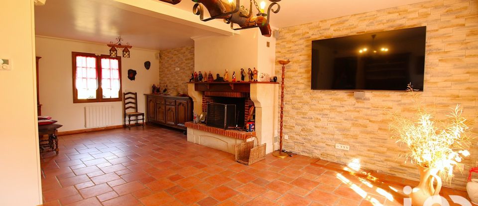 House 5 rooms of 136 m² in Rémécourt (60600)