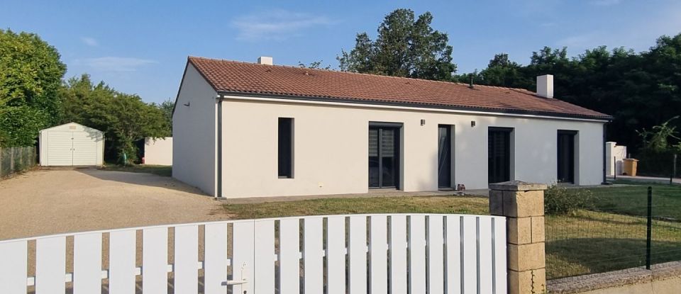 Maison 5 pièces de 120 m² à SAINT MARTIN LA PALLU (86380)