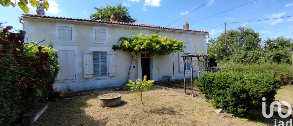 Maison de campagne 6 pièces de 95 m² à Néré (17510)