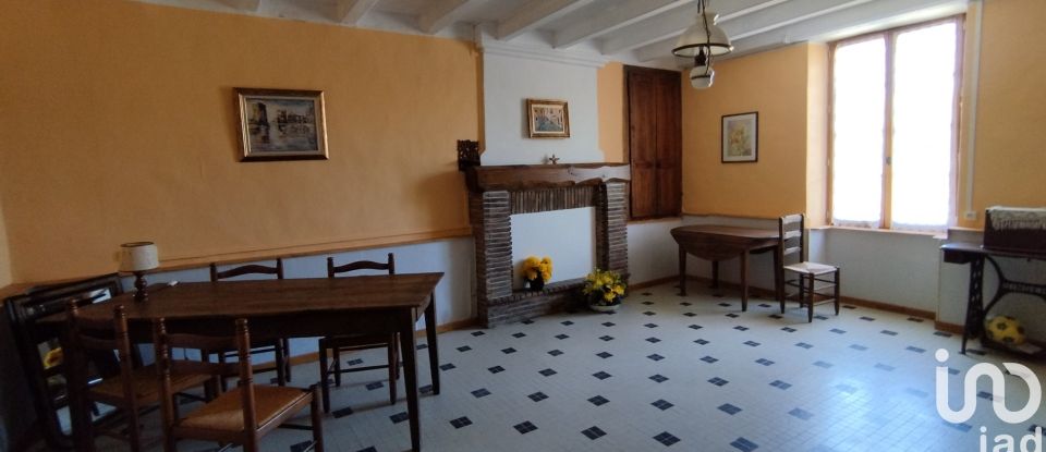 Maison de campagne 6 pièces de 95 m² à Néré (17510)