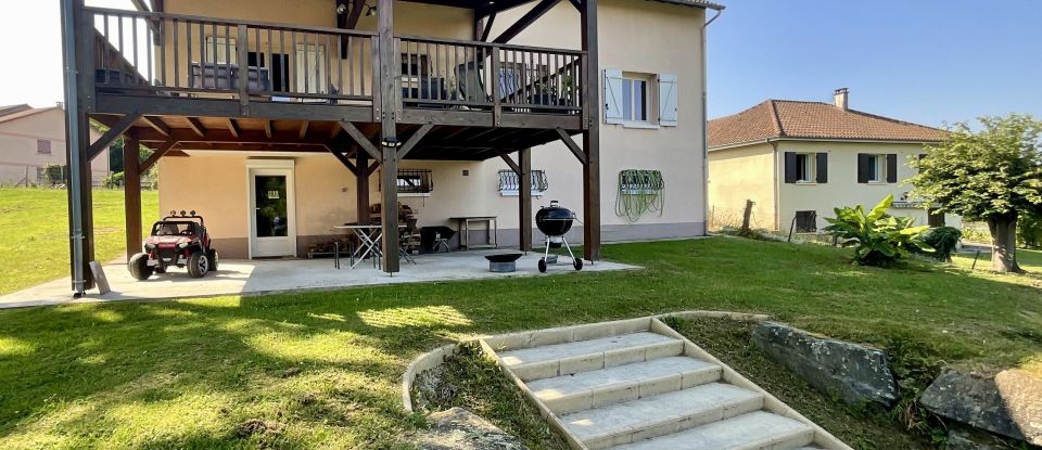 Maison 6 pièces de 203 m² à Nantiat (87140)