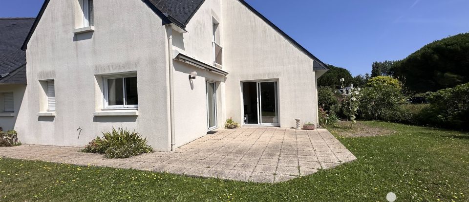 Maison traditionnelle 7 pièces de 147 m² à Loctudy (29750)