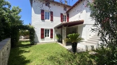 House 5 rooms of 138 m² in Cambo-les-Bains (64250)