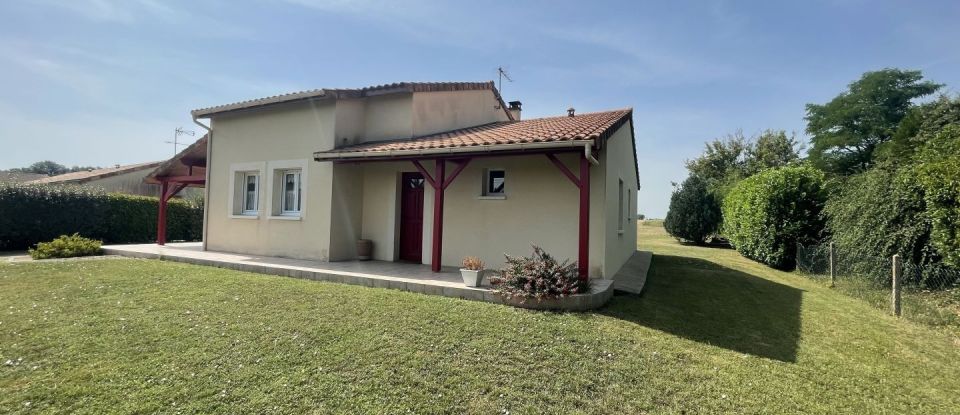 House 6 rooms of 117 m² in Vouillé (86190)