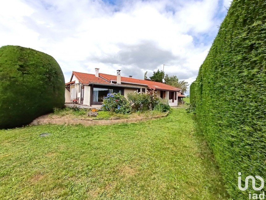 Maison 4 pièces de 75 m² à Rozier-Côtes-d'Aurec (42380)