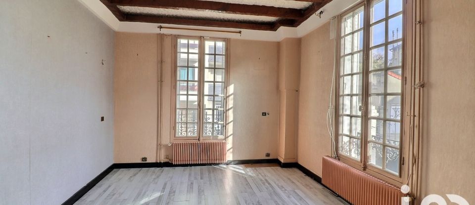 Traditional house 9 rooms of 180 m² in Drancy (93700)