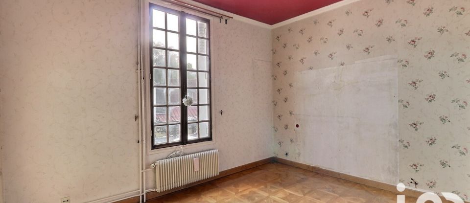 Traditional house 9 rooms of 180 m² in Drancy (93700)