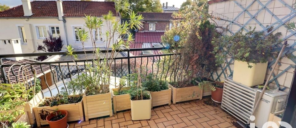 Traditional house 9 rooms of 180 m² in Drancy (93700)