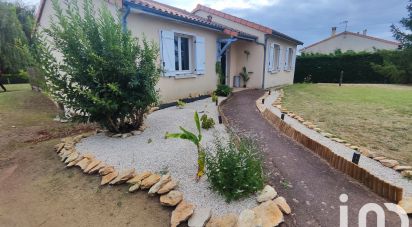 Maison 4 pièces de 108 m² à - (79100)