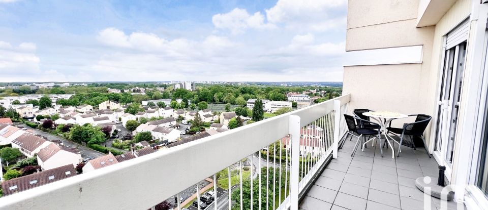 Appartement 5 pièces de 97 m² à Évry (91000)