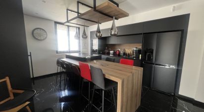 Maison 12 pièces de 275 m² à Marvejols (48100)