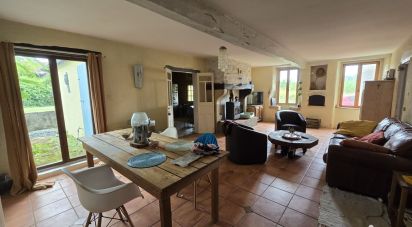 House 6 rooms of 209 m² in Cazaubon (32150)