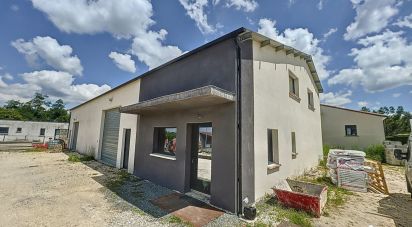 Bâtiment de 300 m² à Magnac-sur-Touvre (16600)