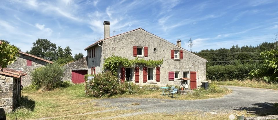 Maison de campagne 6 pièces de 143 m² à Faymoreau (85240)