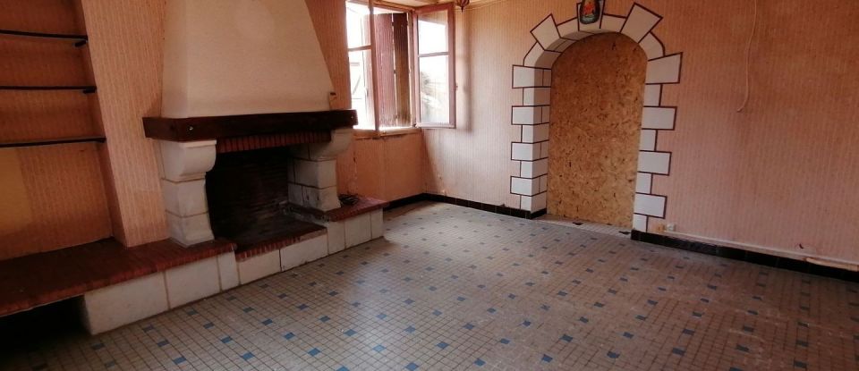 House 4 rooms of 94 m² in DOUÉ EN ANJOU (49700)