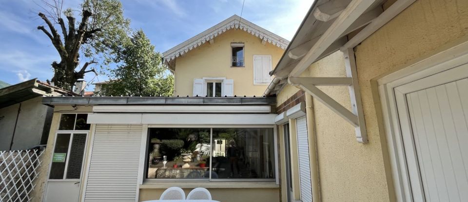 Immeuble de 341 m² à Ax-les-Thermes (09110)