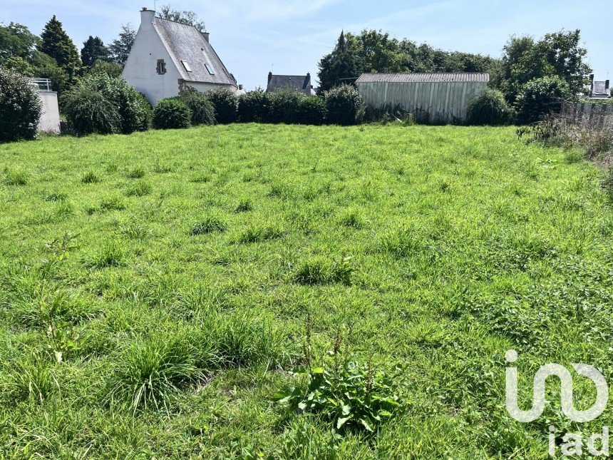 Land of 1,167 m² in La Motte (22600)